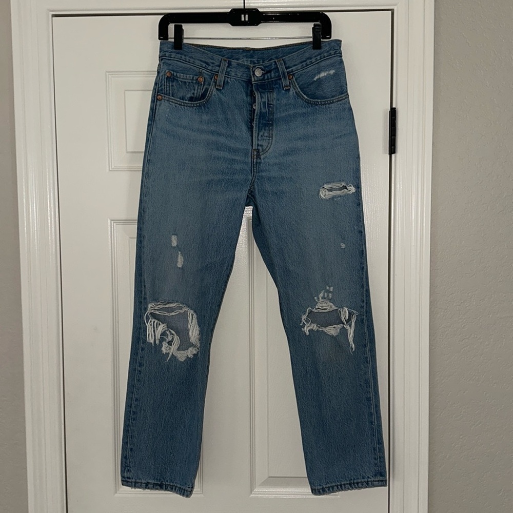 Levi's® Premium 501® ORIGINAL CROPPED WEDGIE STRAIGHT FIT WOMEN'S JEANS size 27 - Picture 1 of 10